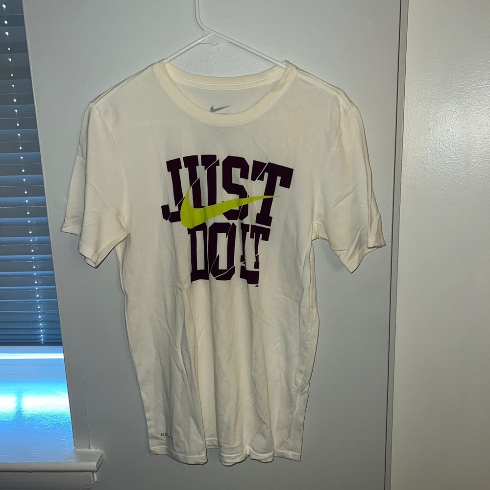 Nike dri fit mens small used once